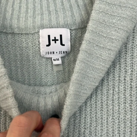 John + Jenn Sweater - Picture 6 of 9